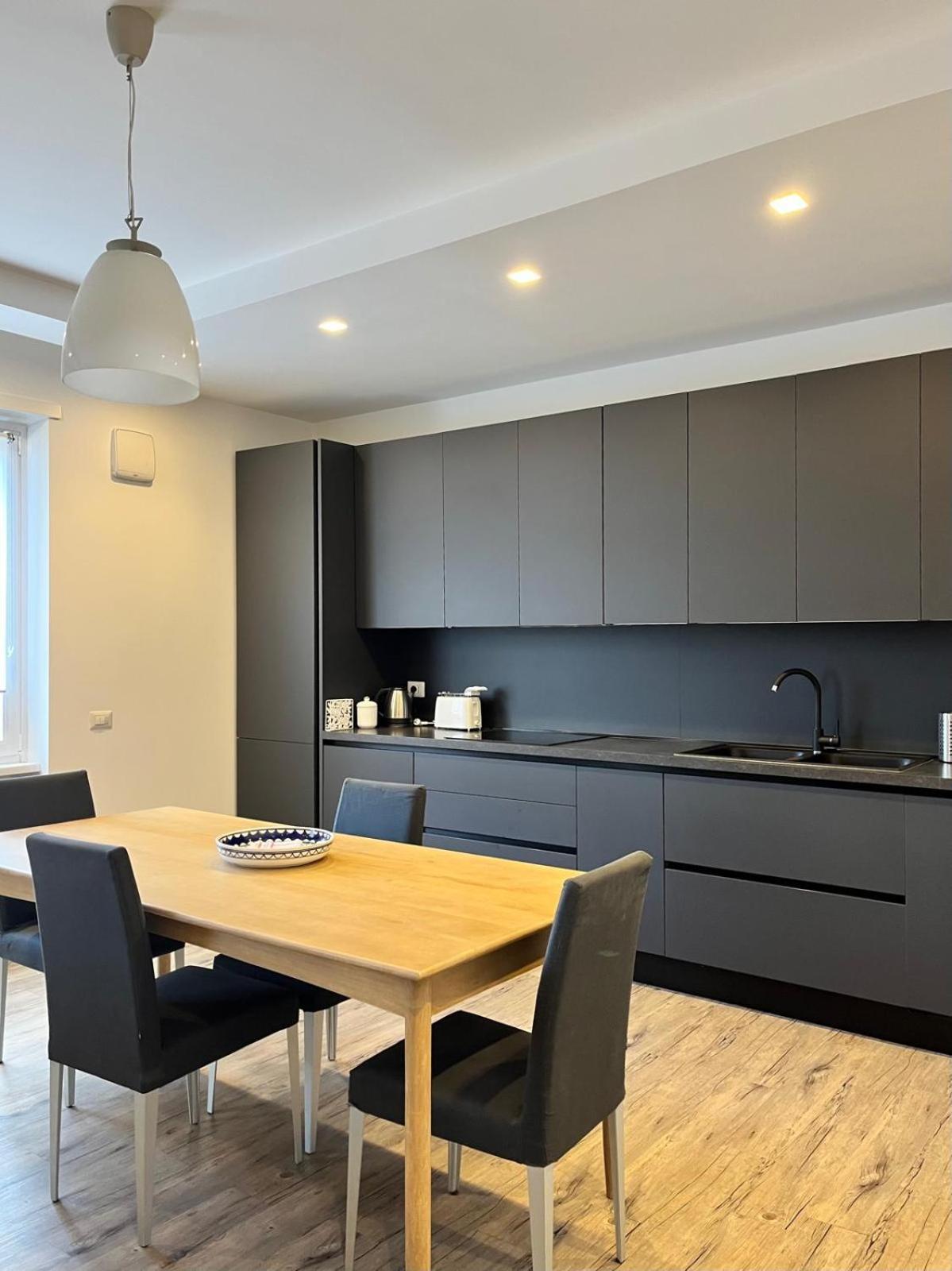 רומא Apartment On The Square מראה חיצוני תמונה